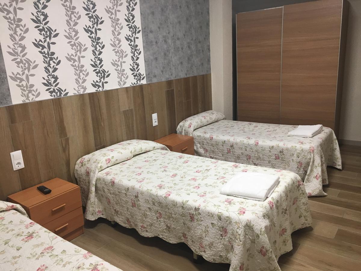 Pension Blanquita Logroño Esterno foto